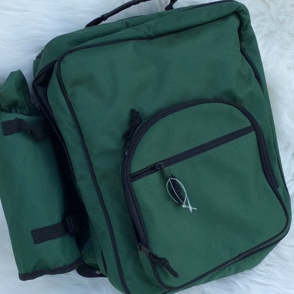 Picnic Essentials Backpack Kit - Picture 2 of 10